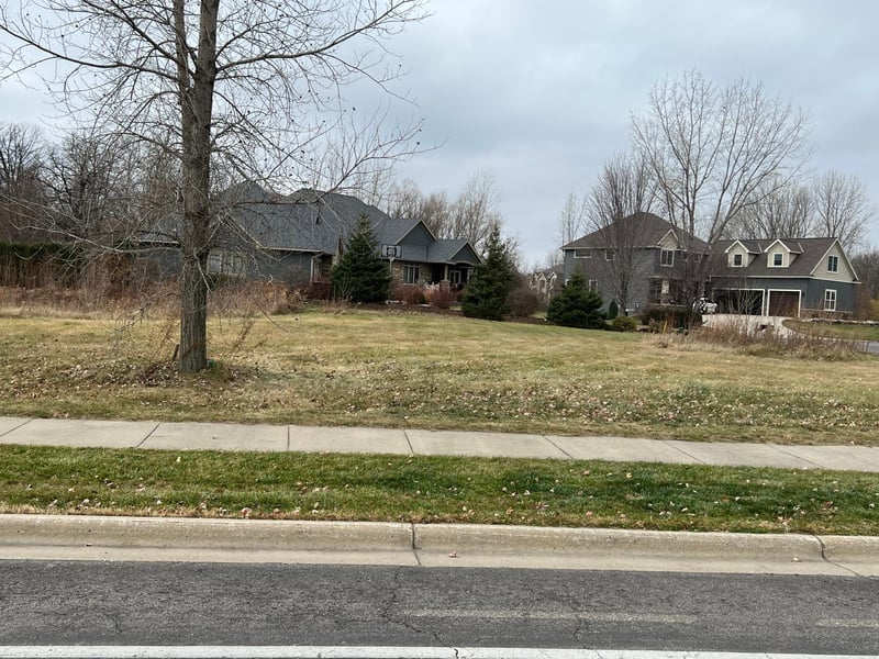 1411 Bear Path Ct, Sartell, MN 56377