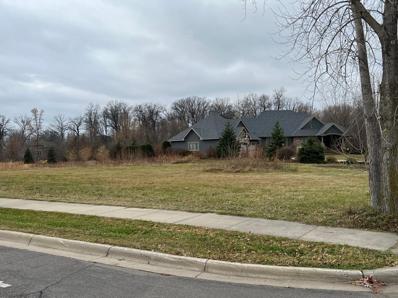 1411 Bear Path Ct, Sartell, MN 56377