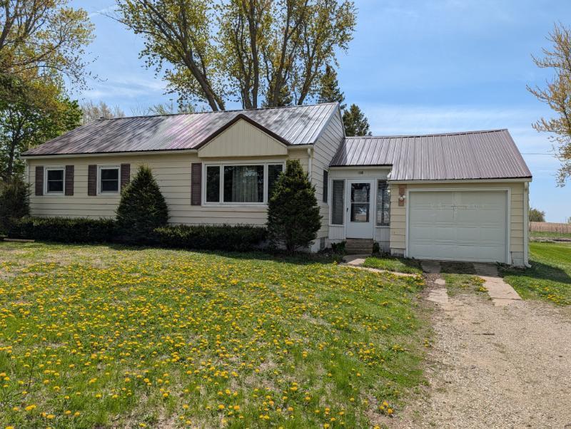 908 W State St, Kiester, MN 56051
