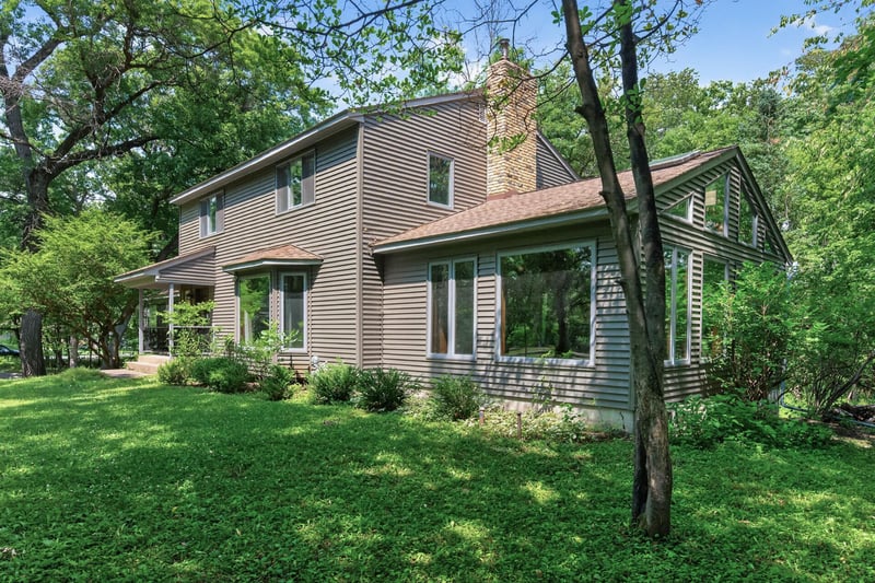 22 Eagle Ridge Rd, North Oaks, MN 55127