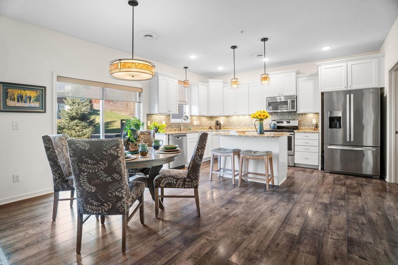 1102 Lorraine Ct, Carver, MN 55315