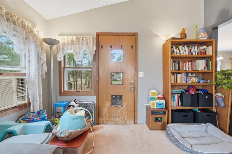 4600 S Arrowhead Ln, Moose Lake, MN 55767