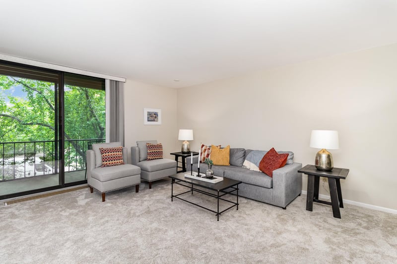 6085 Lincoln Dr #220, Edina, MN 55436