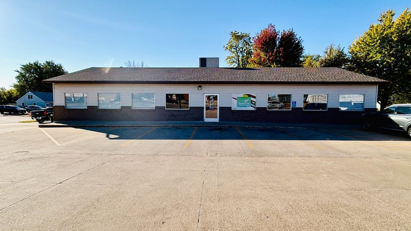 724 Oxford St, Worthington, MN 56187