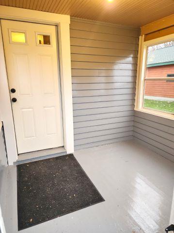 515 S 5th St, Luck, WI 54853