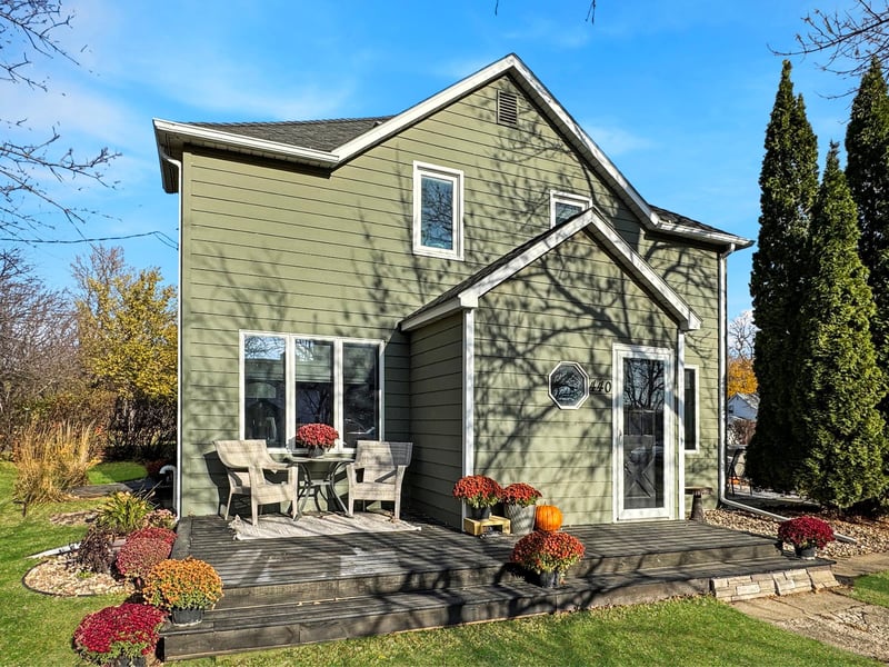 440 1st St N, Lake Wilson, MN 56151