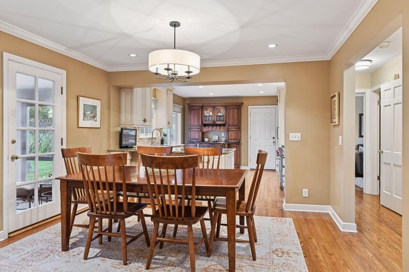 6816 Creston Rd, Edina, MN 55435