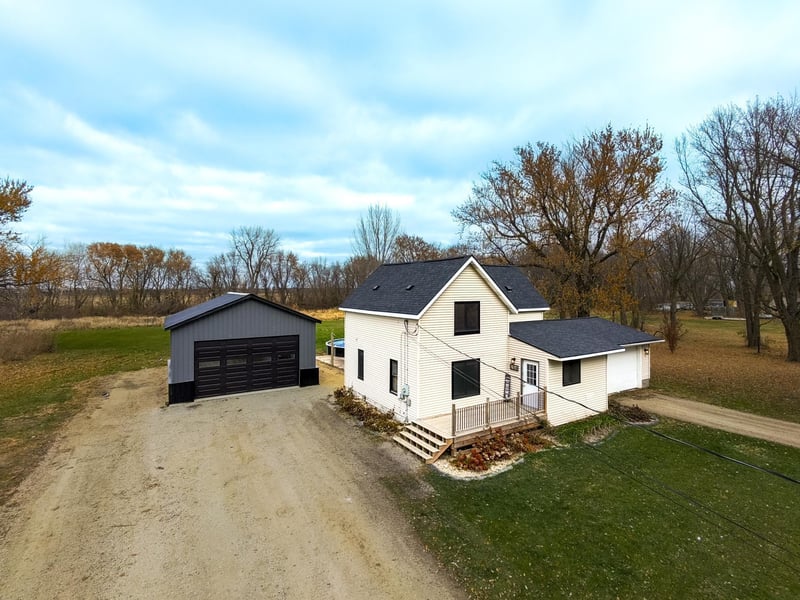 254 Pleasant St, Dexter, MN 55926