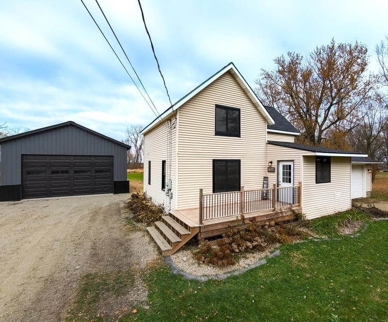 254 Pleasant St, Dexter, MN 55926