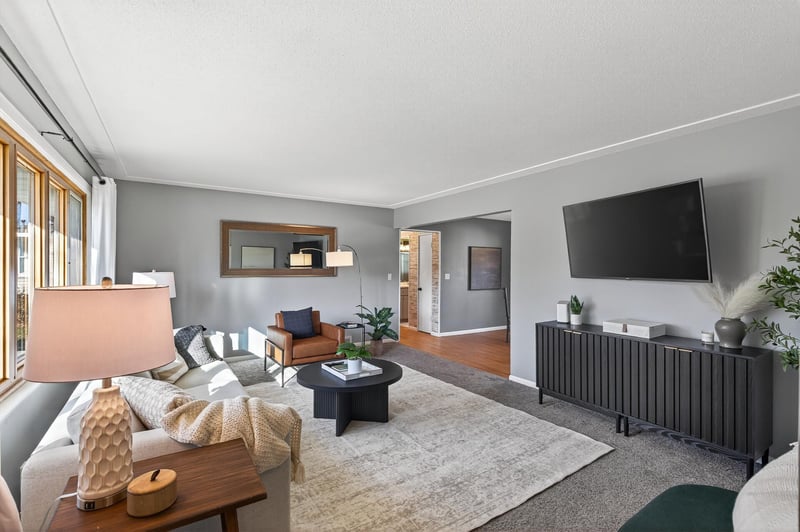 319 Jefferson Ave S, Edina, MN 55343