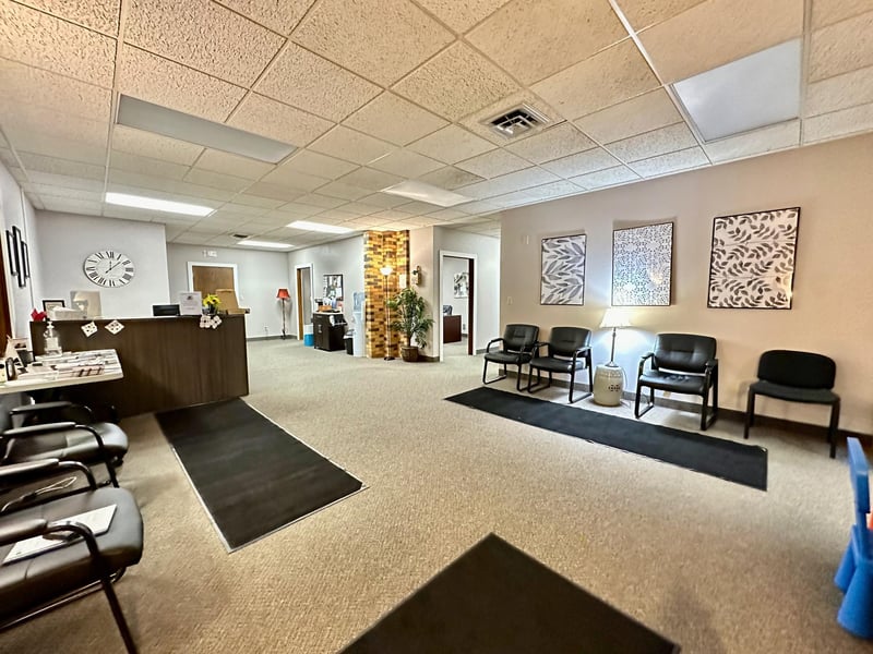 125 W Lincoln Ave #Suite 3, Fergus Falls, MN 56537