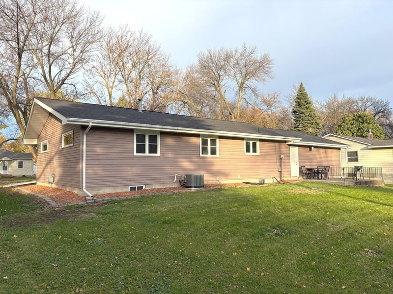 1624 N 5th St, Montevideo, MN 56265