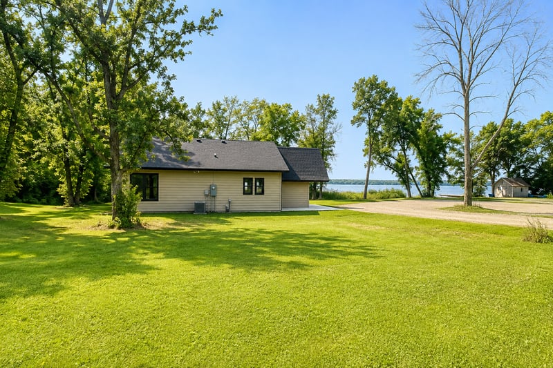 3571 County Road 37 Nw, Maple Lake, MN 55358