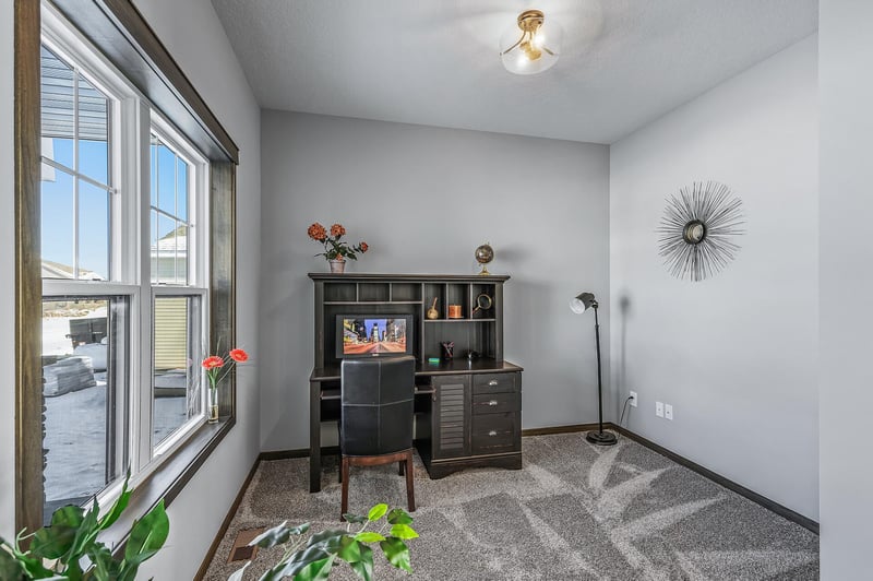 18080 100th Ct N, Maple Grove, MN 55369