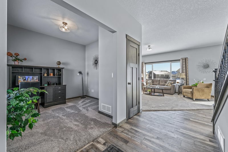 18080 100th Ct N, Maple Grove, MN 55369