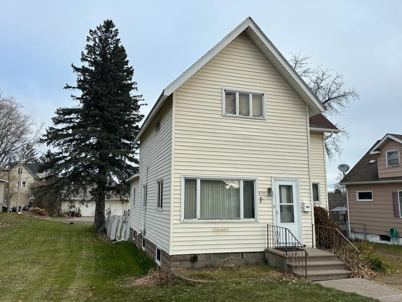 623 3rd St, Duluth, MN 55810