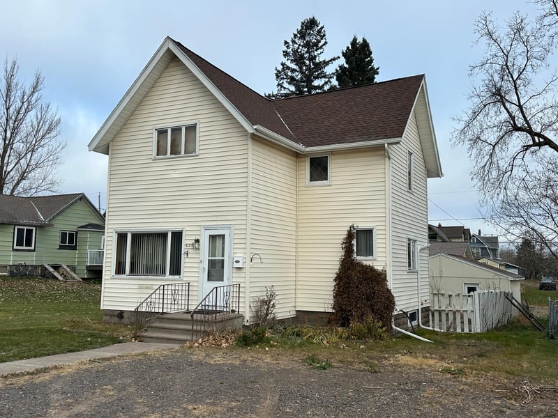 623 3rd St, Duluth, MN 55810