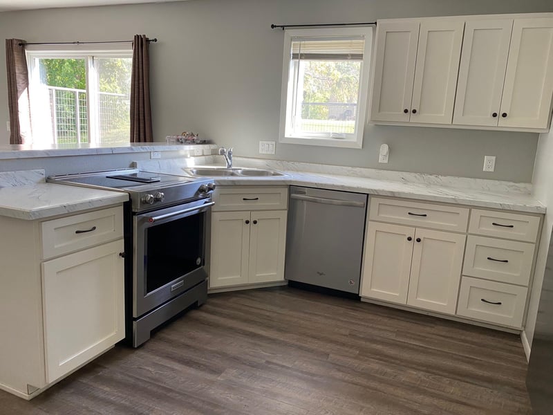 204 W Poplar Ave #B, Badger, MN 56714