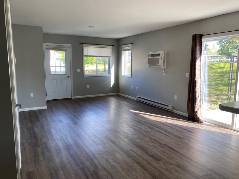 204 W Poplar Ave #B, Badger, MN 56714