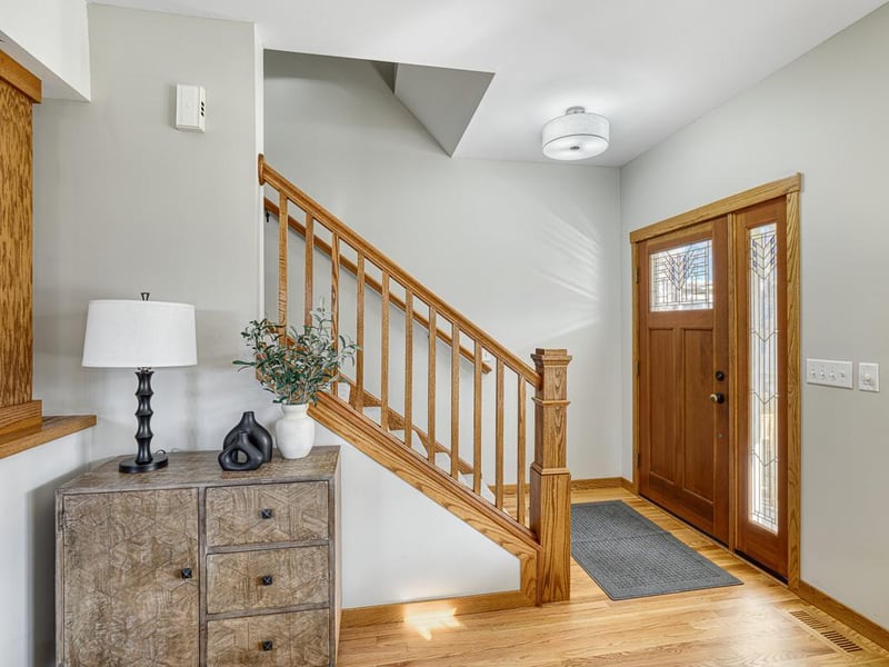 799 Manomin Ave, Saint Paul, MN 55107