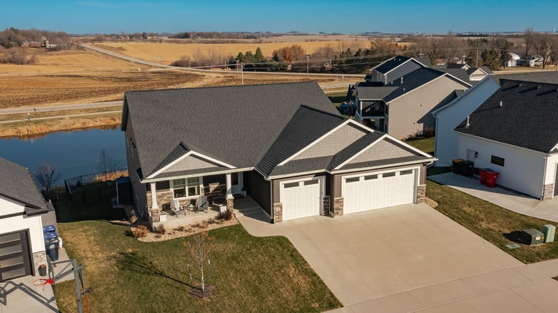 1667 Brandt Dr NE, Byron, MN 55920