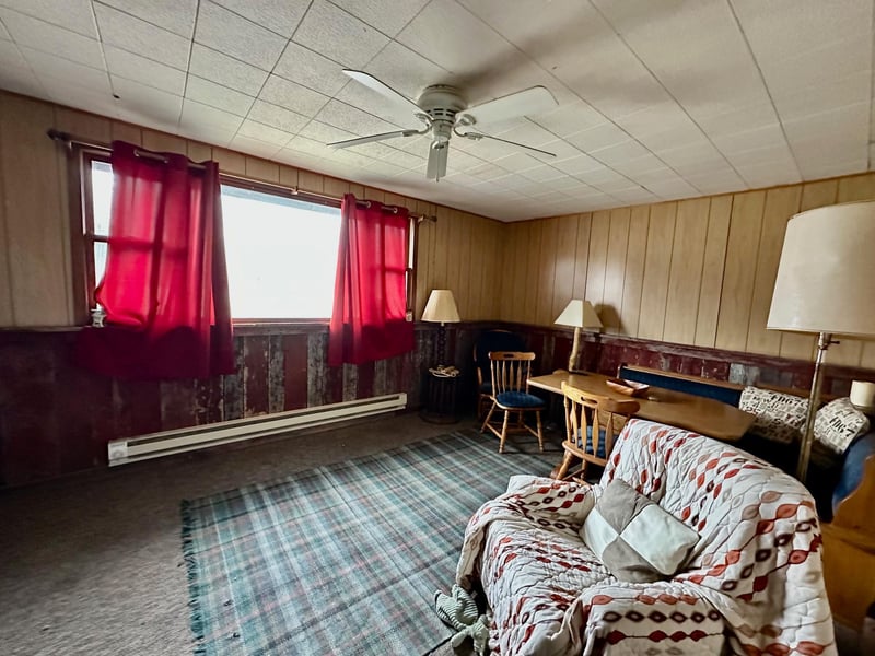 1222 Main St E, Baudette, MN 56623