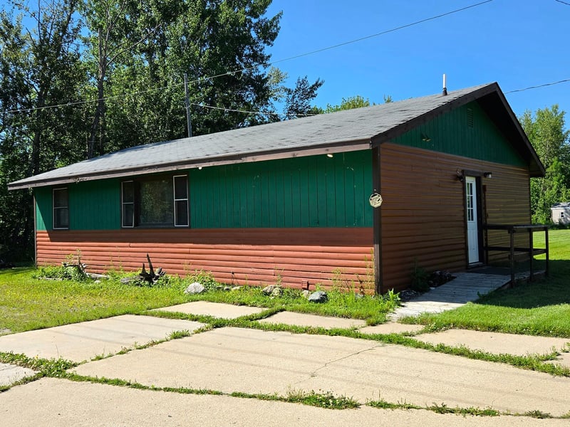 1222 Main St E, Baudette, MN 56623
