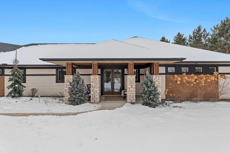 9631 Norway Hills Trl, Lakeville, MN 55044