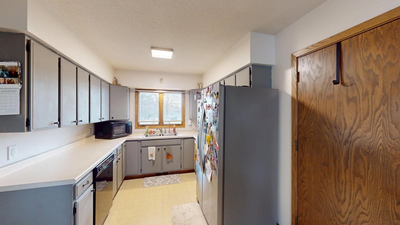 415 2nd St NW, New Richland, MN 56072