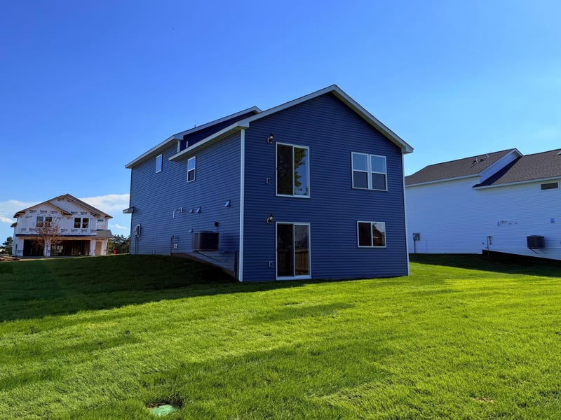 7707 Birch St, Clear Lake, MN 55319