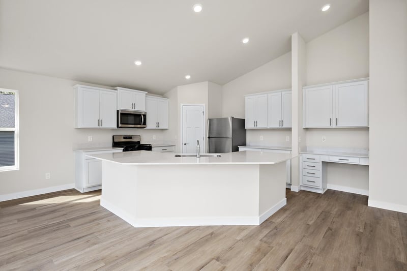 7705 Birch St, Clear Lake, MN 55319