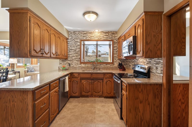 3435 Rosewood Ln N, Plymouth, MN 55441