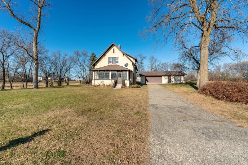 201 E Broadway, Elizabeth, MN 56533