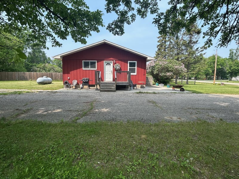 518 Main St W, Kelliher, MN 56650