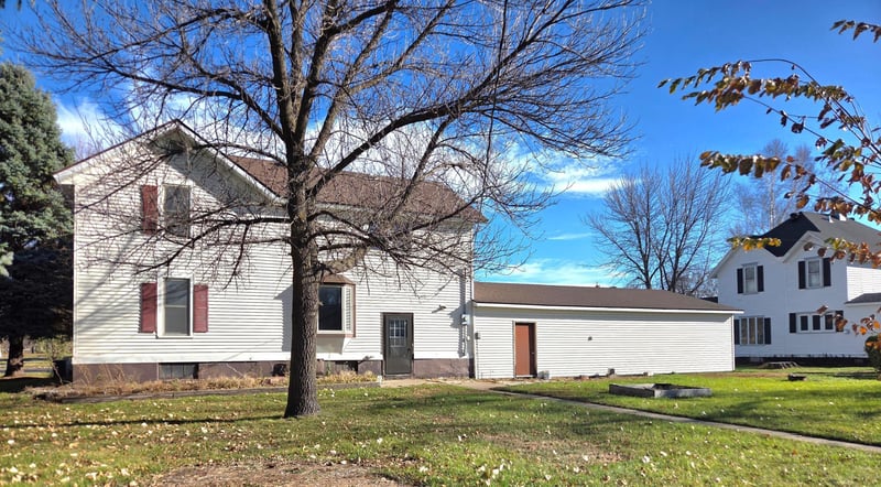 109 3rd St E, Ada, MN 56510