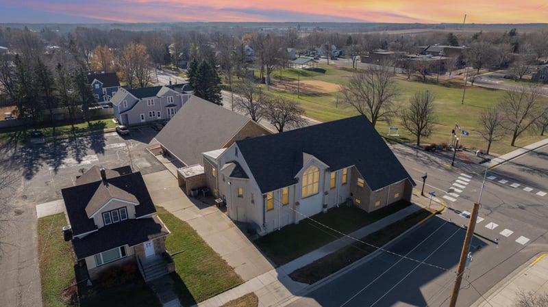 405 Broadway Ave S, Cokato, MN 55321