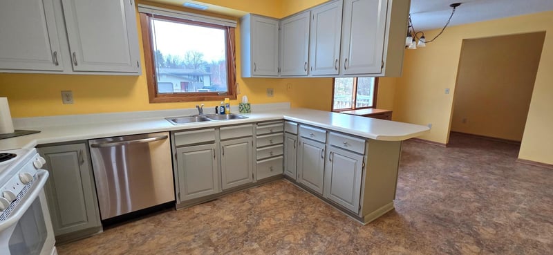 1311 16th St W, International Falls, MN 56649