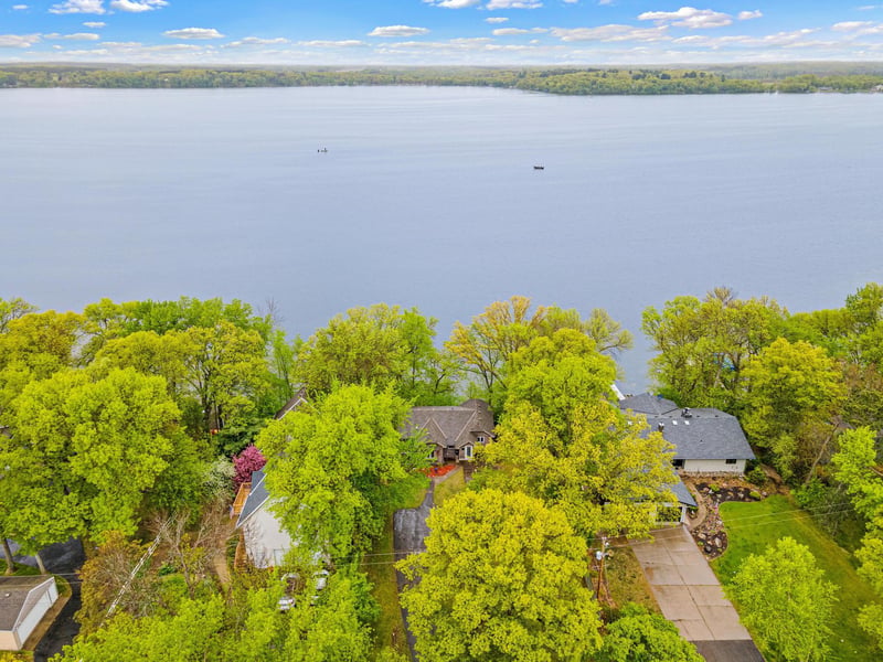 6705 327th Ln NW, Princeton, MN 55371
