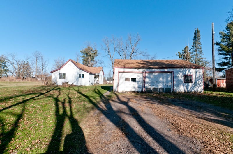 25 W La Salle Ave, Barron, WI 54812