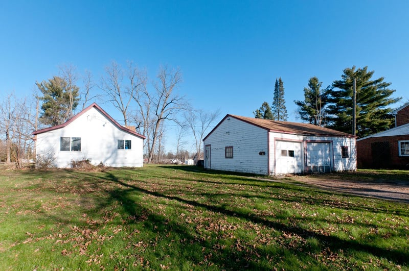 25 W La Salle Ave, Barron, WI 54812