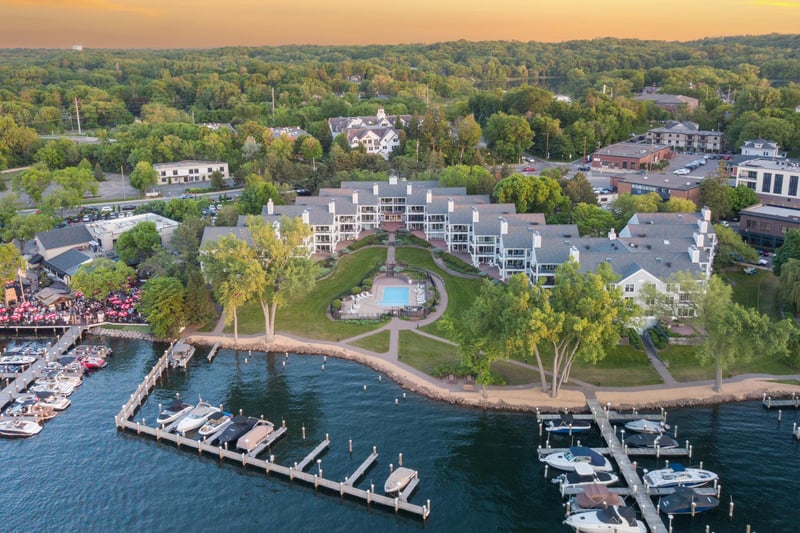 603 Lake St #214, Excelsior, MN 55331