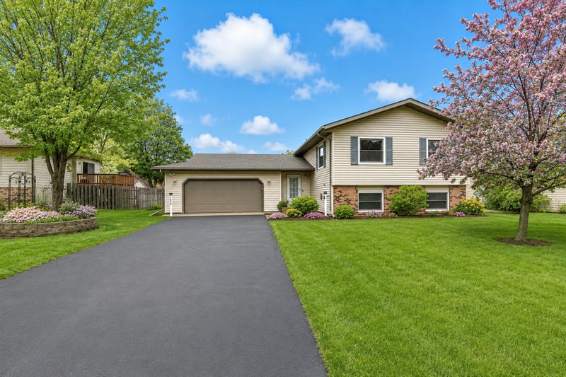 1508 Prairie Hill Rd, Saint Cloud, MN 56301