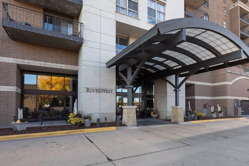 401 S 1st St #1104, Minneapolis, MN 55401