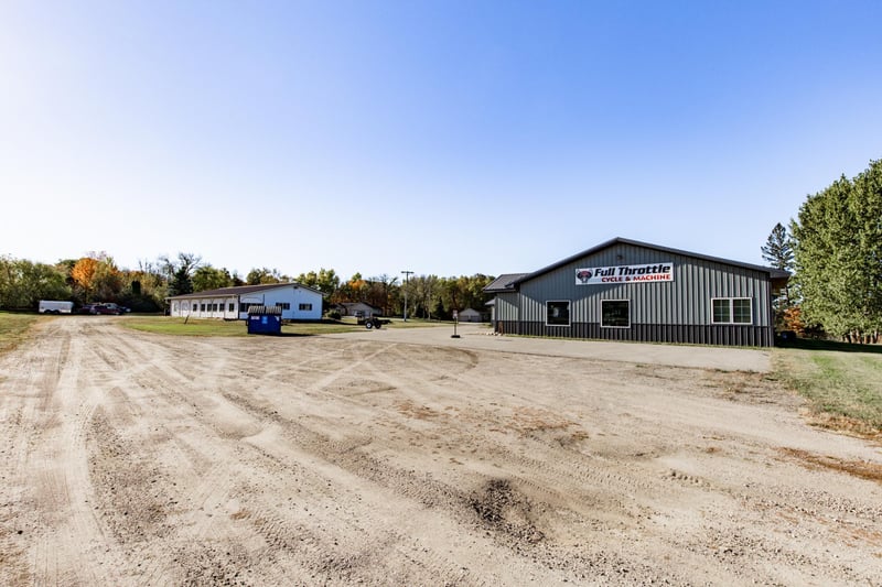 1910 E Shore Dr, Detroit Lakes, MN 56501