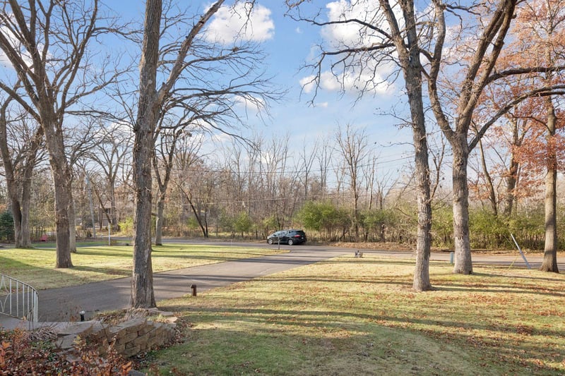 12761 Burwell Dr, Minnetonka, MN 55305