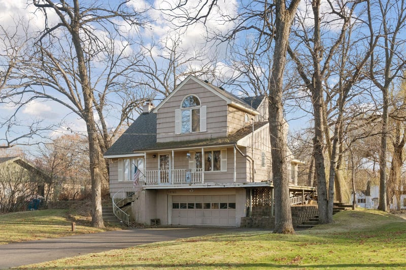 12761 Burwell Dr, Minnetonka, MN 55305