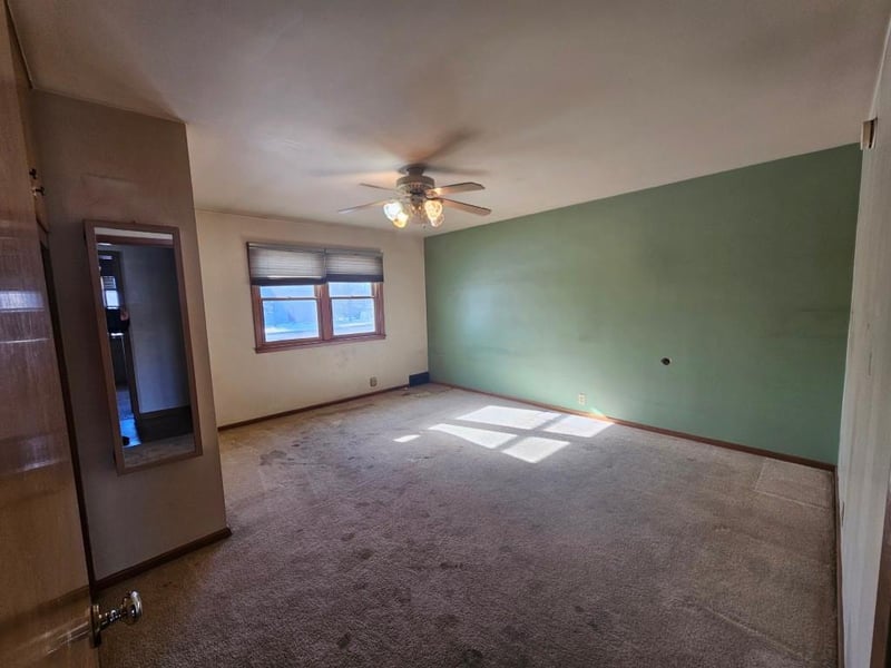 403 Broadway Ave, Lakefield, MN 56150