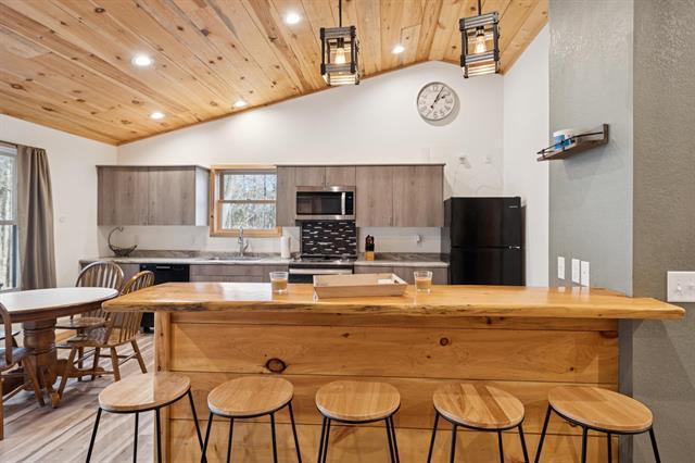 67863 Topside Rd, Iron River, WI 54847