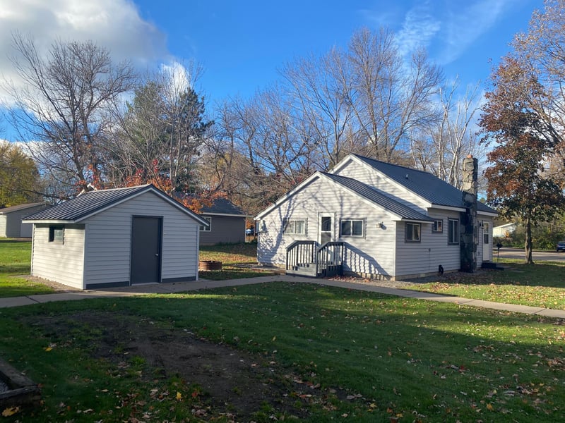 202 E Rutherford St, Ogilvie, MN 56358
