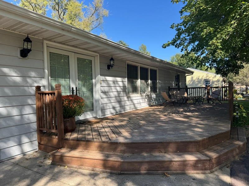 1960 Cottonwood Lake Dr, Windom, MN 56101